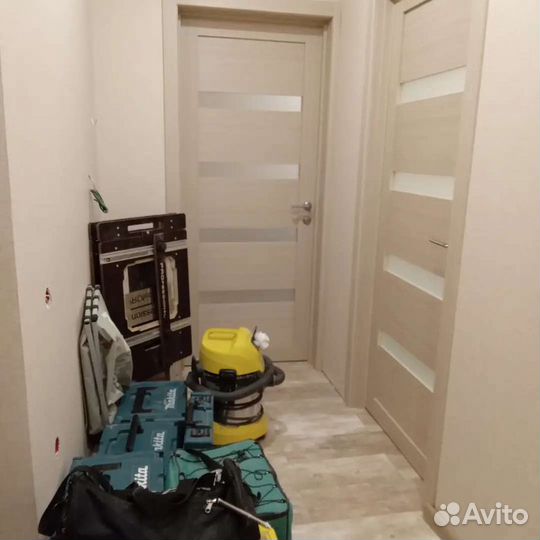 Установка межкомнатных дверей