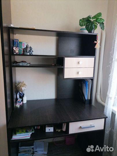 Письменный стол