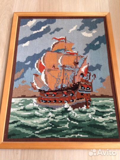 Картина вышитая крестиком, в рамке