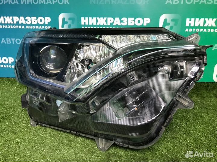 Фара передняя правая Toyota Rav 4 A40 2015-2019