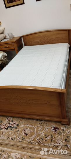 Кровать двухспальная с матрасом бу 140 200