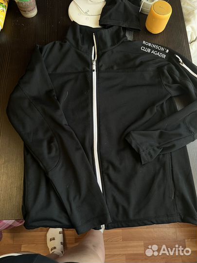 Спортивная кофта