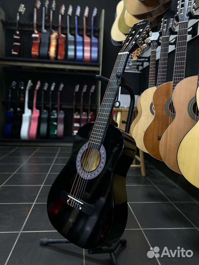Классическая гитара 1/2 Черная Новая