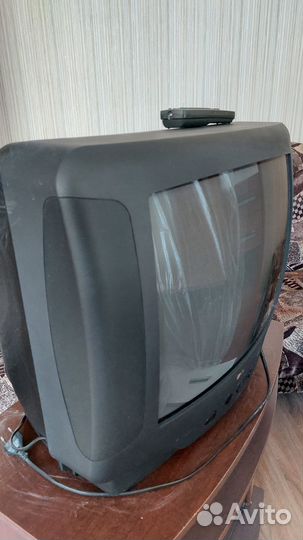 Телевизор LG CF-20D60