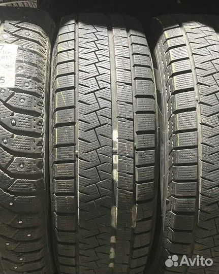 Pirelli Ice Asimmetrico 225/65 R17 106W