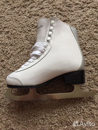 Коньки фигурные