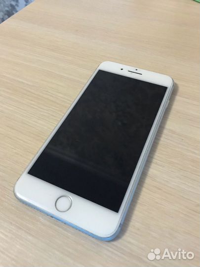 Телефон iPhone7+
