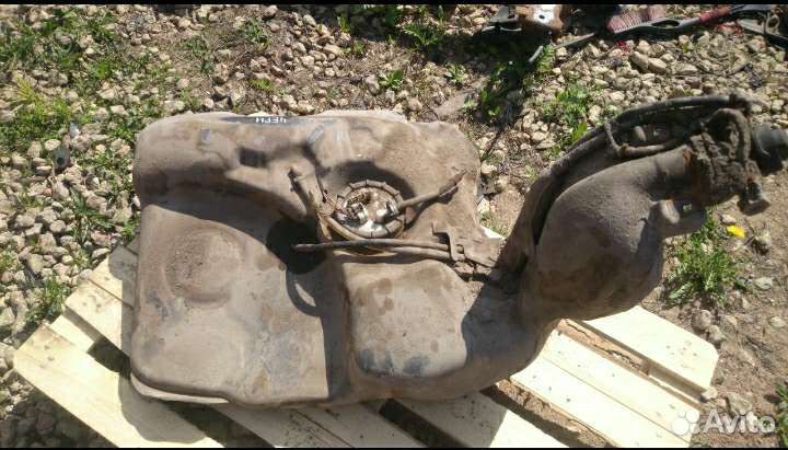 Бензобак с насосом Чери Амулет