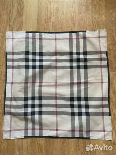 Платок Burberry новый оригинал 45*45