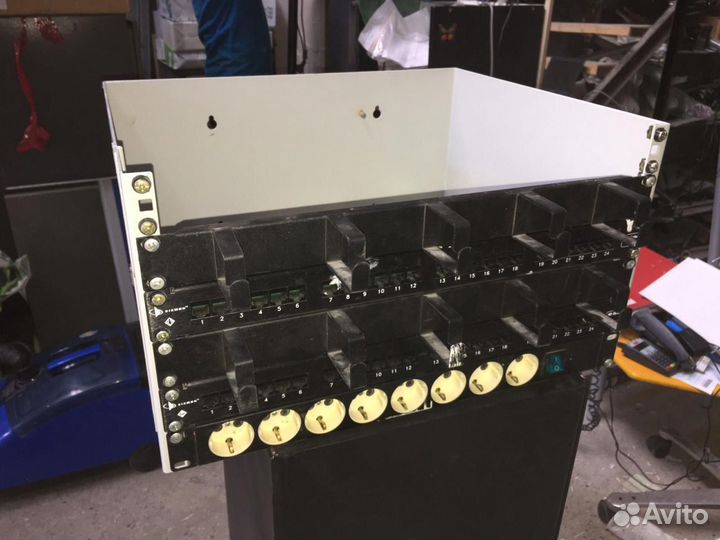 Кронштейн телекоммуникационный настенный 6U