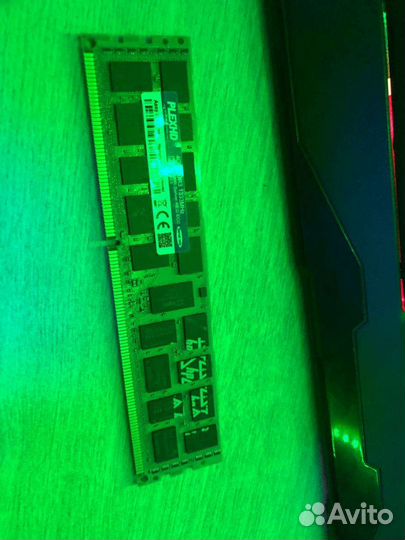 Продам плашку оперативы 4gb DDR3 1333MHz