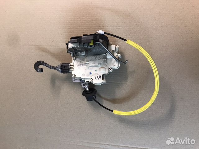 Замок двери задний правый Audi A6 C6 4f