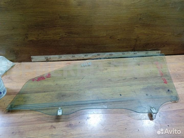 Стекло двери передней Шевроле Авео 1 T250