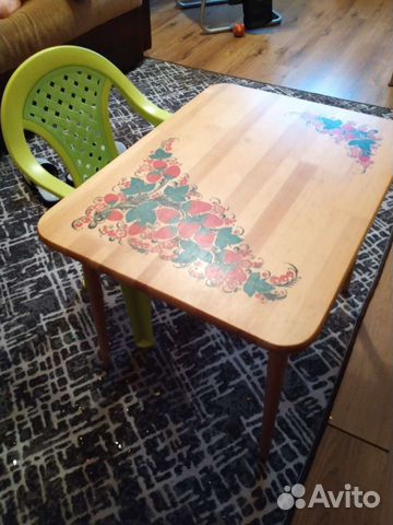 Детский столик