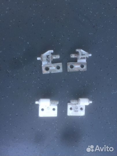 Петля двери нижняя левая Sprinter Mercedes-Benz