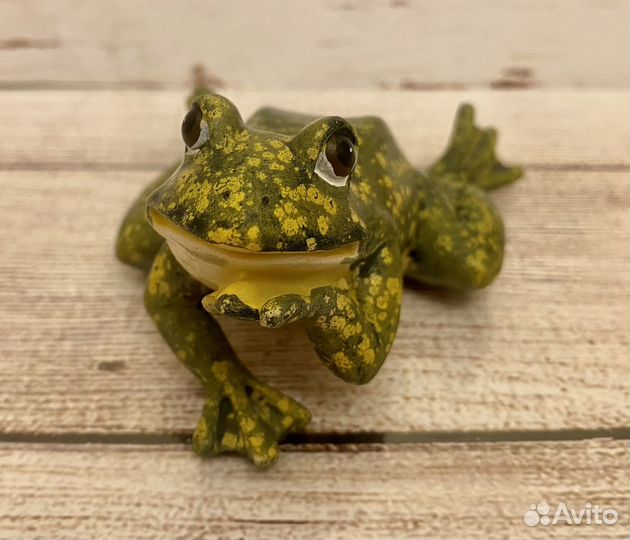 Фигурки тропических животных