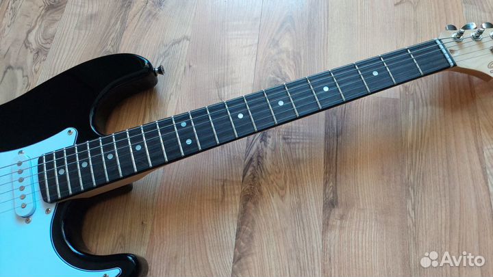 Электрогитара Fender Stratocaster