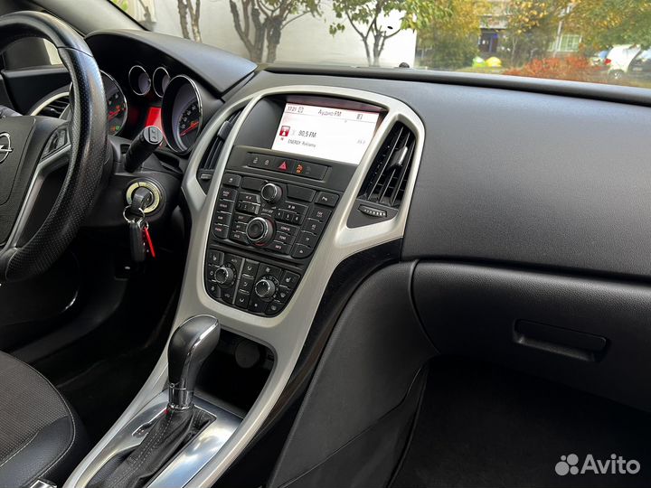 Opel Astra GTC 1.4 AT, 2012, 142 000 км