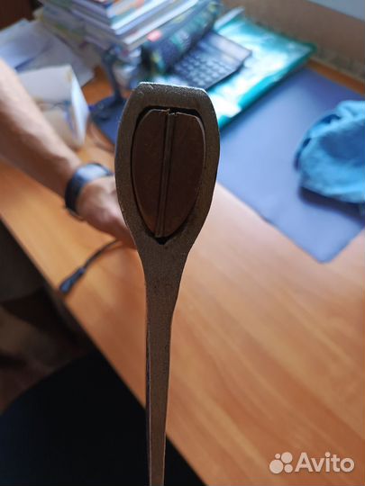 Топор кованый