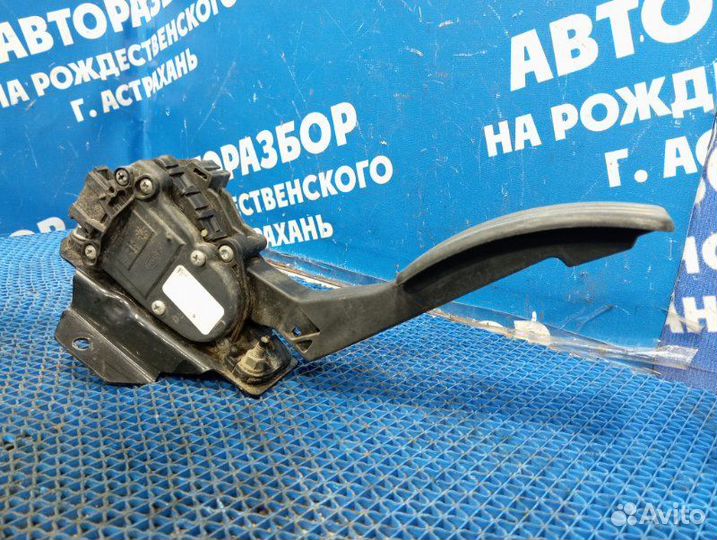 Педаль газа Nissan Almera G15 седан K4MF496 2016