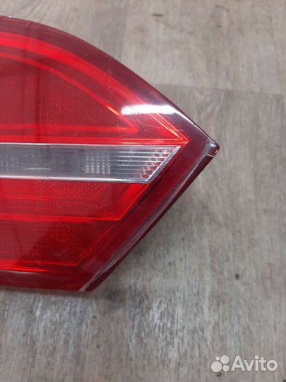 Задний левый фонарь Volkswagen Jetta 6