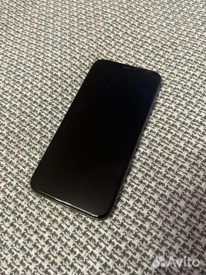 iPhone X, 256 ГБ