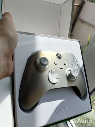 Геймпад xbox series lunar shift