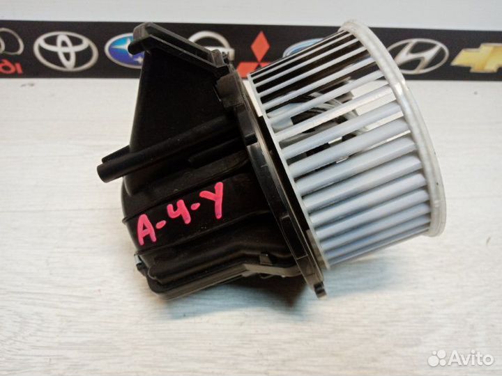 Мотор печки Audi A4 B8 cdhb 2010