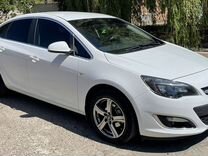 Opel Astra 1.6 AT, 2014, 127 000 км, с пробегом, цена 1 280 000 руб.