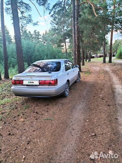 Toyota Crown 2.5 AT, 1987, битый, 375 000 км