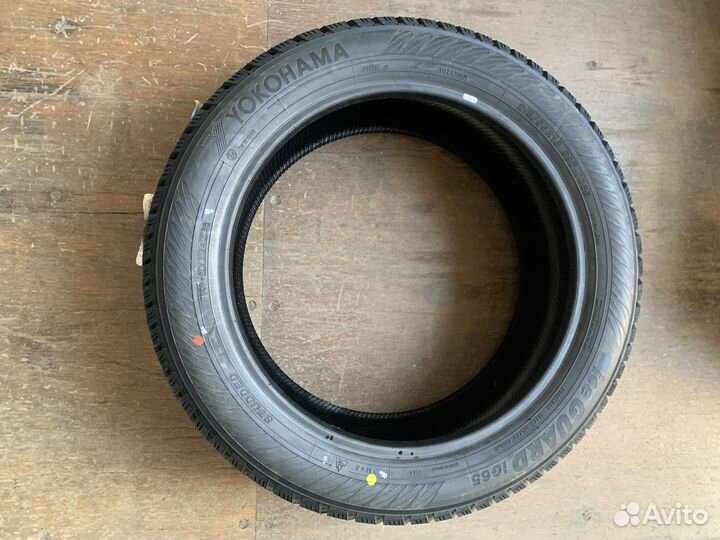 Yokohama IceGuard Stud IG65 215/55 R18 99T