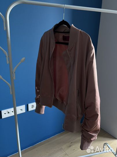 Бомбер Hugo женский