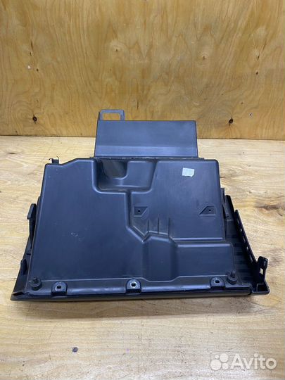 Бардачок Volkswagen Polo MK5