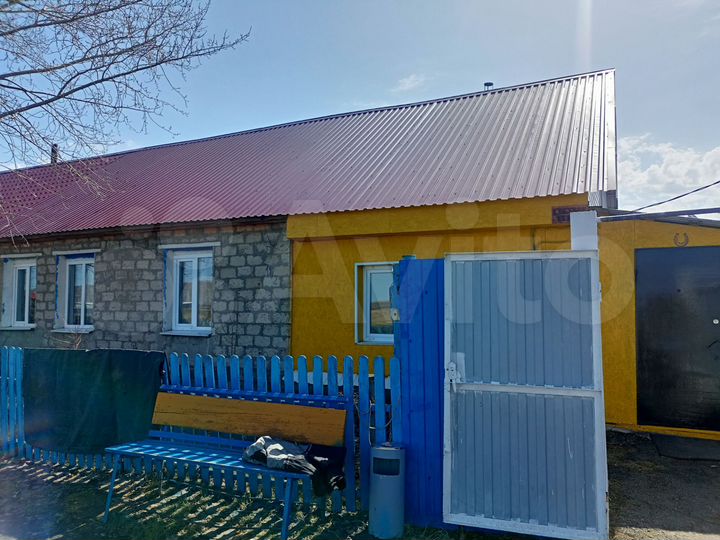 4-к. квартира, 93 м², 1/1 эт.