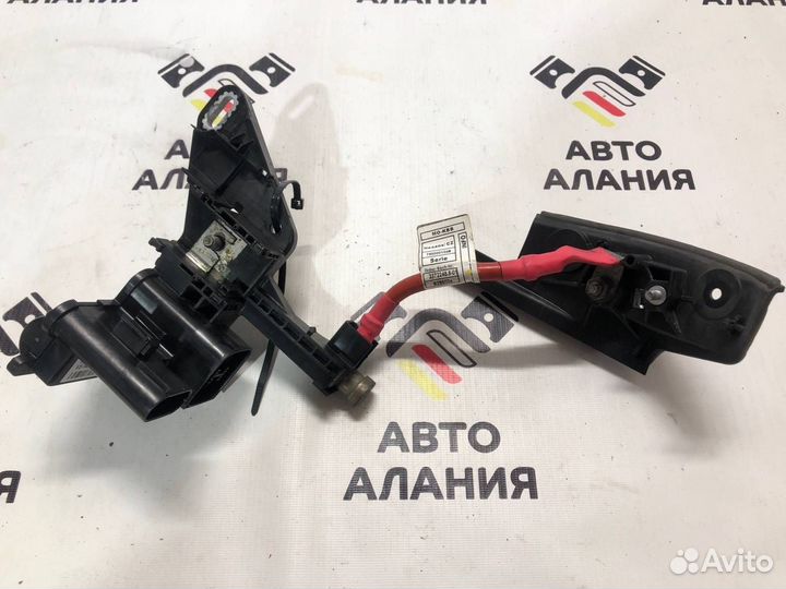 Распределитель тока Bmw 3 F30 N20B20B 2013