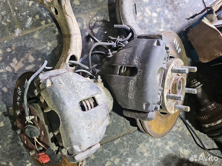 Суппорт тормозной передний audi A4 B5/VW B5