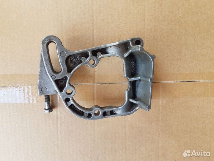 Кронштейн гур 1,4 Fiat Doblo