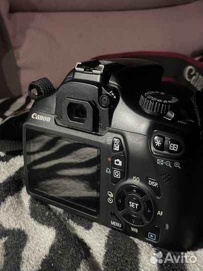 Зеркальный фотоаппарат canon 1100d