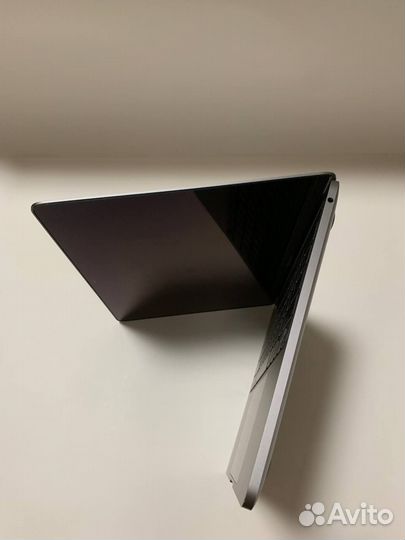 Macbook pro 13 2020 8/512