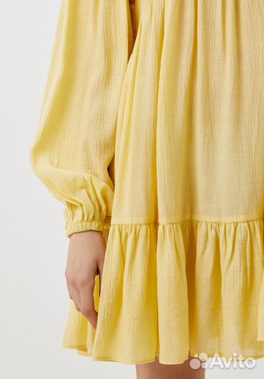Желтое летнее платье в трендовом цвете