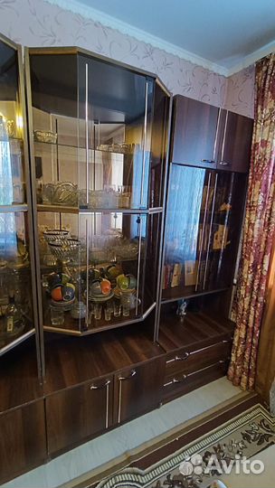 Шкаф сервант