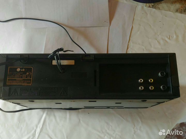 Видеомагнитофон б/у