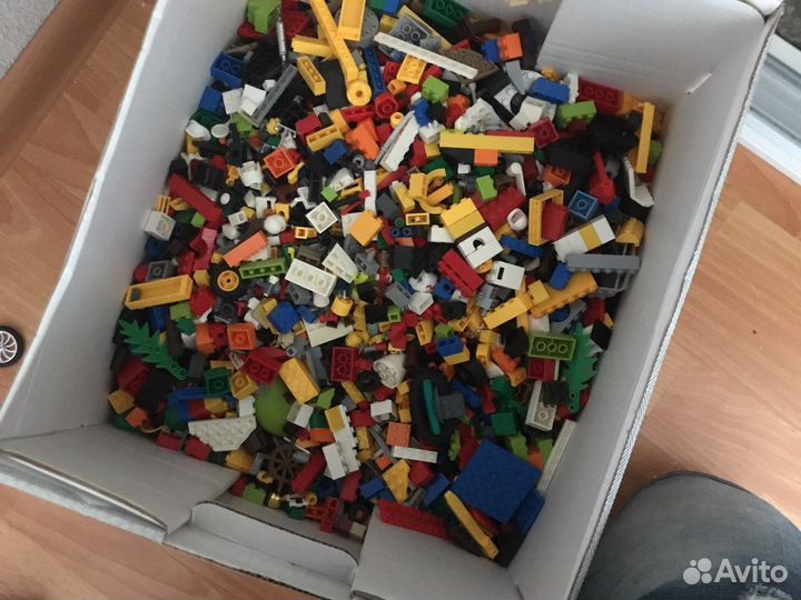 Коробка lego