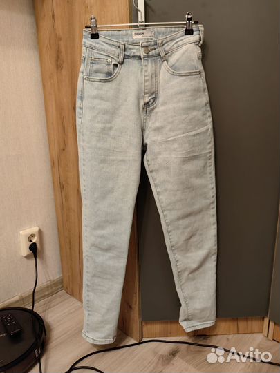 Джинсы