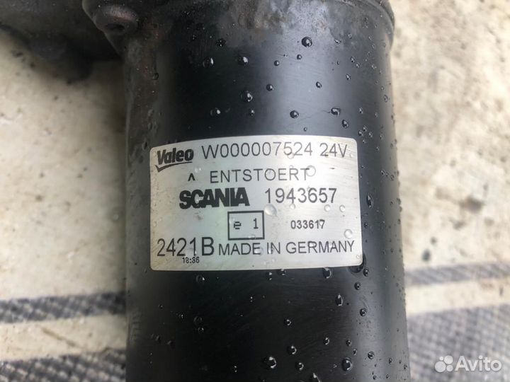 1943657 Моторчик дворников Scania