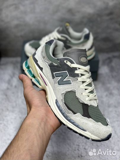 Кроссовки New Balance 2002R