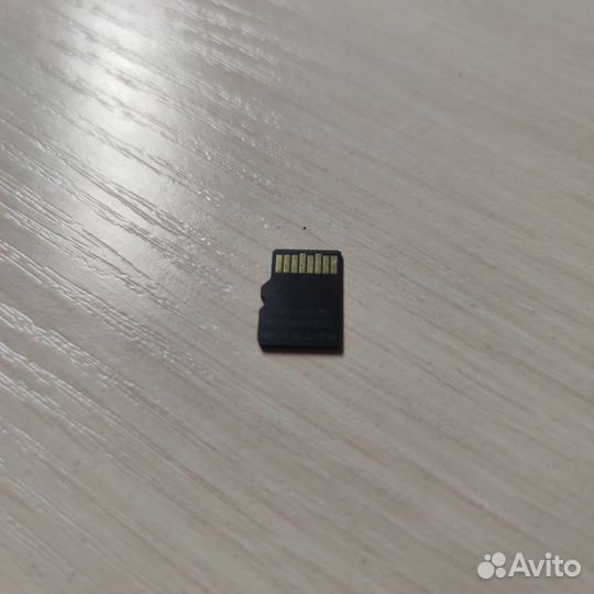 Карта памяти MicroSD
