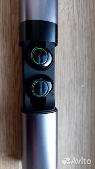 Беспроводные наушники новые