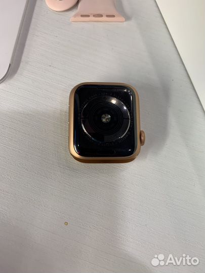 Часы apple watch 5 40 mm gold