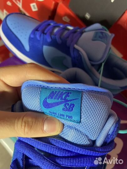 Nike sb dunk low blue raspberry оригинал